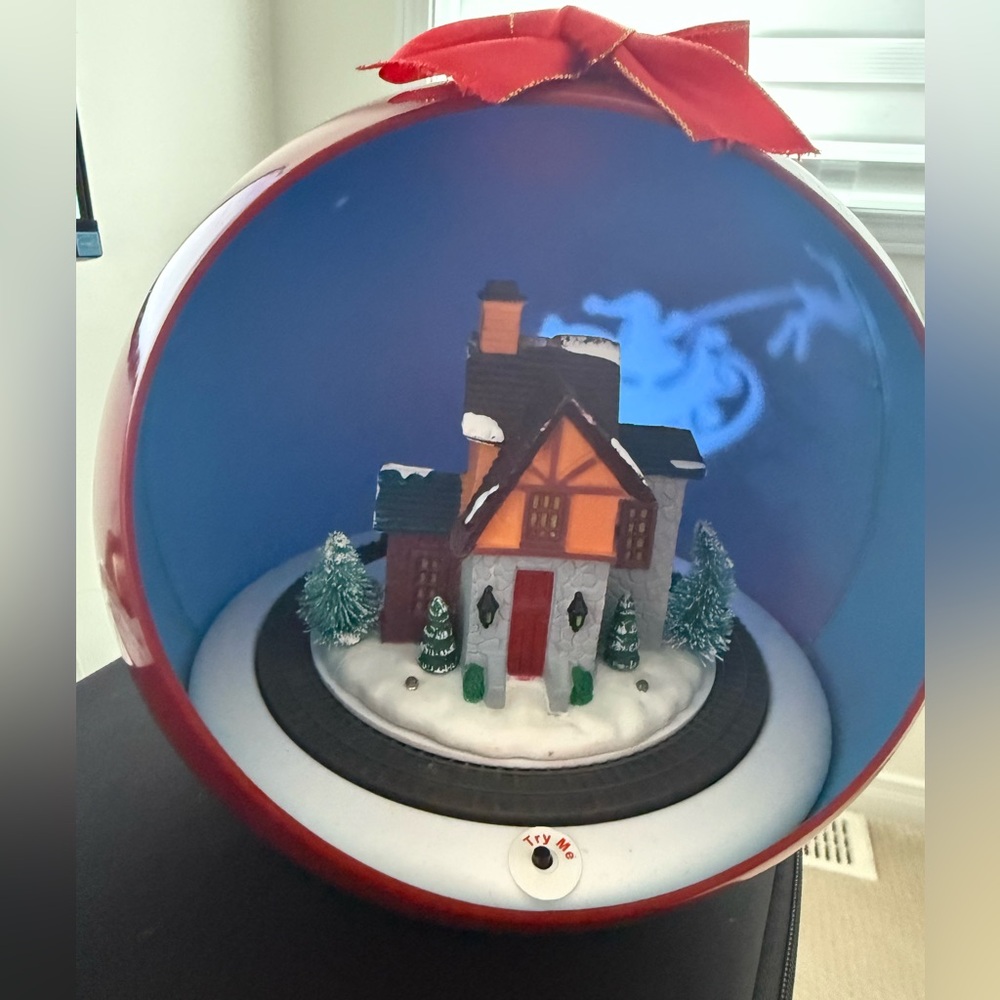 Christmas musical ornament decor